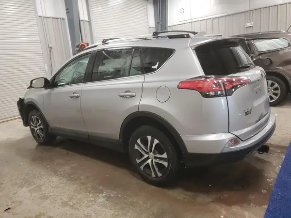 2T3BFREV4JW740180 2018 TOYOTA RAV 4 - Image 2