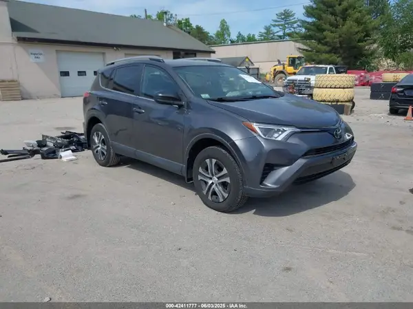 2T3BFREV4JW850856 2018 TOYOTA RAV 4 - Image 1