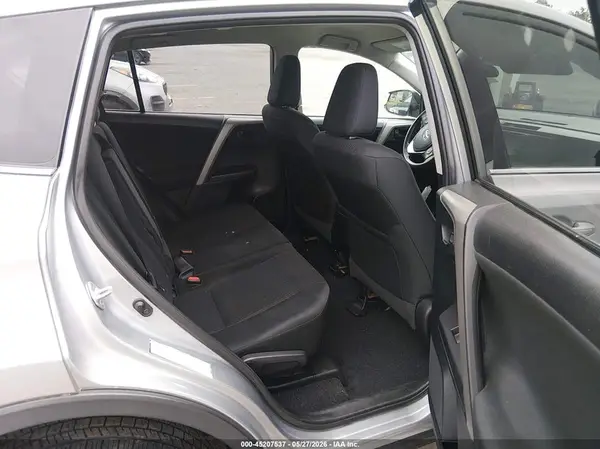2T3BFREV5HW632483 2017 TOYOTA RAV 4 - Image 8