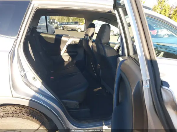 2T3BFREV5HW643029 2017 TOYOTA RAV 4 - Image 8