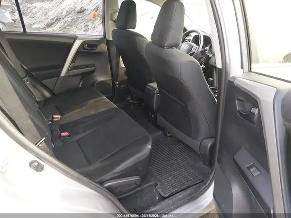 2T3BFREV5HW647680 2017 TOYOTA RAV 4 - Image 8