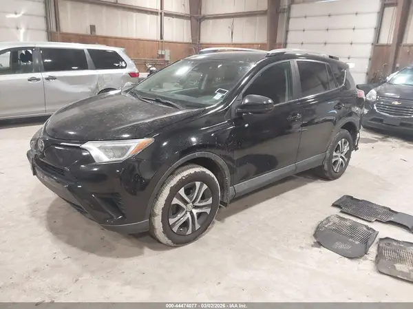 2T3BFREV5HW656640 2017 TOYOTA RAV 4 - Image 2