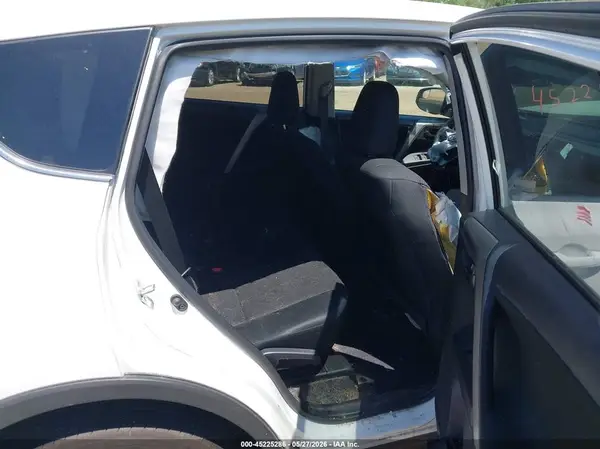 2T3BFREV5HW674880 2017 TOYOTA RAV 4 - Image 8