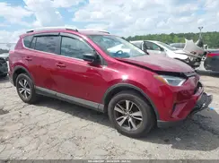 2T3BFREV5JW724893 2018 TOYOTA RAV 4