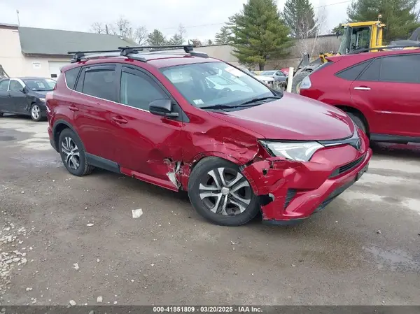 2T3BFREV5JW752435 2018 TOYOTA RAV 4 - Image 1