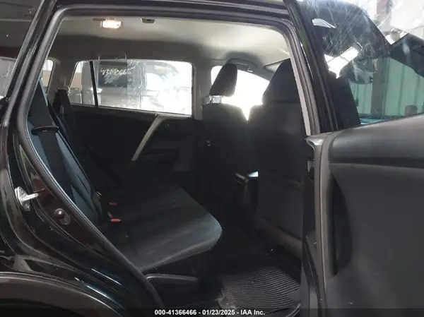 2T3BFREV5JW769302 2018 TOYOTA RAV 4 - Image 8
