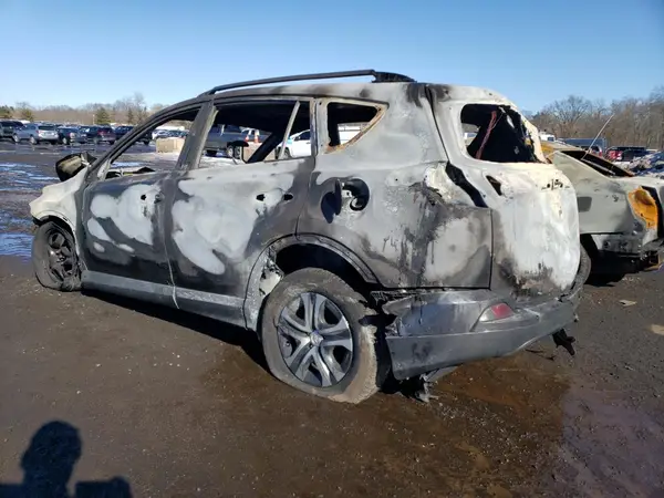 2T3BFREV5JW848520 2018 TOYOTA RAV 4 - Image 2