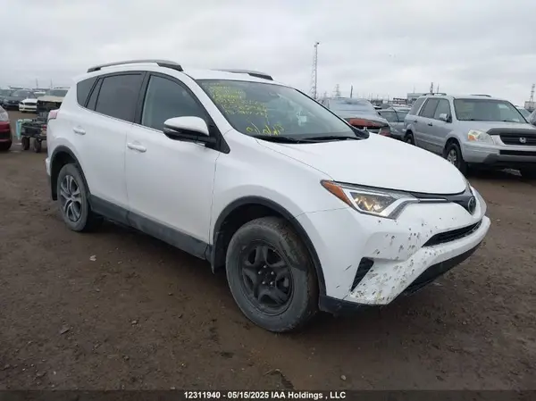 2T3BFREV6HW552772 2017 TOYOTA RAV 4 - Image 1