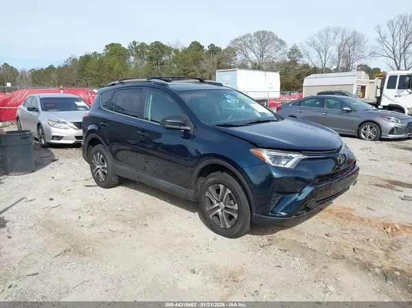 2T3BFREV6HW579339 2017 TOYOTA RAV 4 - Image 1