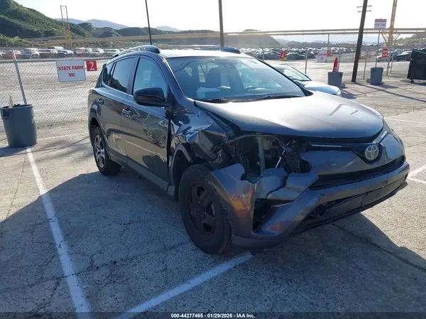 2T3BFREV6HW642150 2017 TOYOTA RAV 4 - Image 1