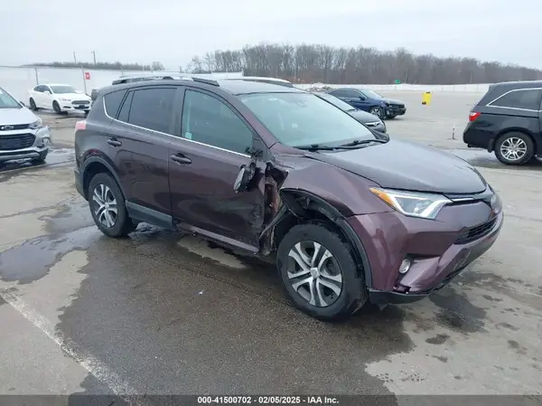2T3BFREV6HW658462 2017 TOYOTA RAV 4 - Image 1
