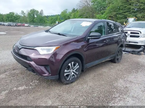 2T3BFREV6JW728015 2018 TOYOTA RAV 4 - Image 2