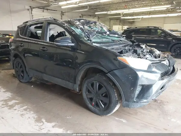 2T3BFREV6JW745087 2018 TOYOTA RAV 4 - Image 1