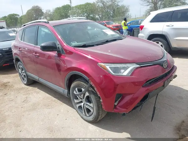 2T3BFREV6JW749768 2018 TOYOTA RAV 4 - Image 1