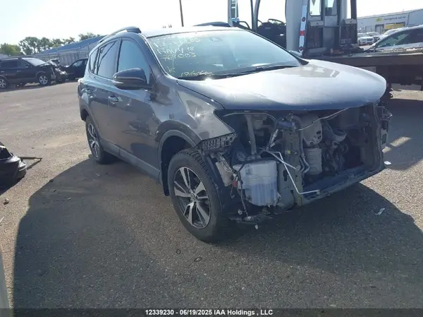 2T3BFREV6JW769003 2018 TOYOTA RAV 4 - Image 1