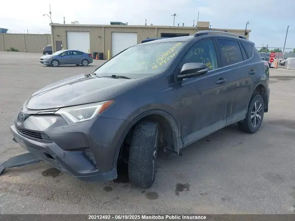 2T3BFREV6JW792345 2018 TOYOTA RAV 4 - Image 2