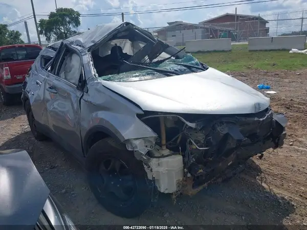 2T3BFREV7GW457393 2016 TOYOTA RAV 4 - Image 1