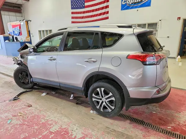 2T3BFREV7HW624255 2017 TOYOTA RAV 4 - Image 2