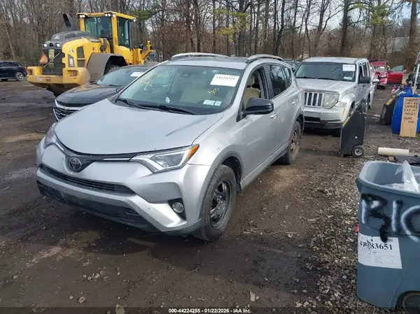 2T3BFREV7HW658504 2017 TOYOTA RAV 4 - Image 2