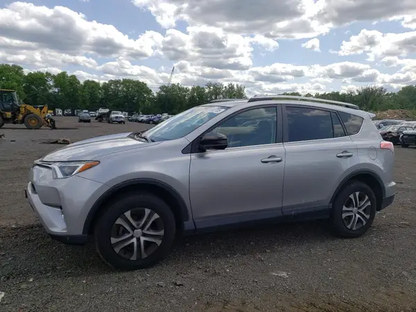 2T3BFREV7HW679899 2017 TOYOTA RAV 4 - Image 1