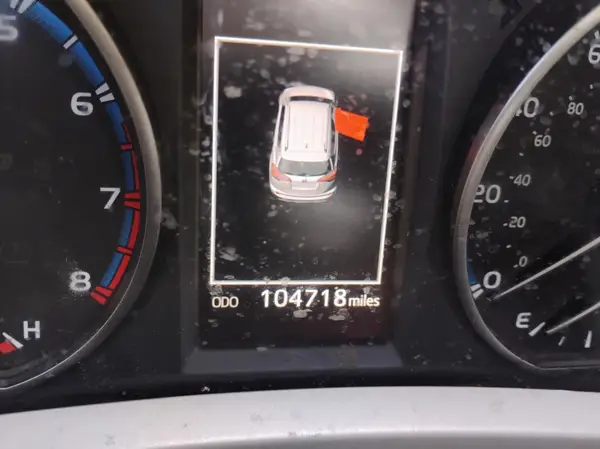 2T3BFREV7JW712163 2018 TOYOTA RAV 4 - Image 8