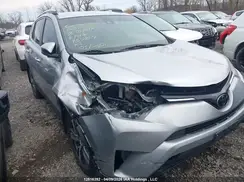 2T3BFREV7JW759869 2018 TOYOTA RAV 4
