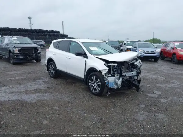 2T3BFREV7JW851015 2018 TOYOTA RAV 4 - Image 1