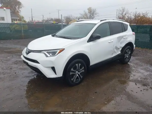 2T3BFREV8GW410941 2016 TOYOTA RAV 4 - Image 2