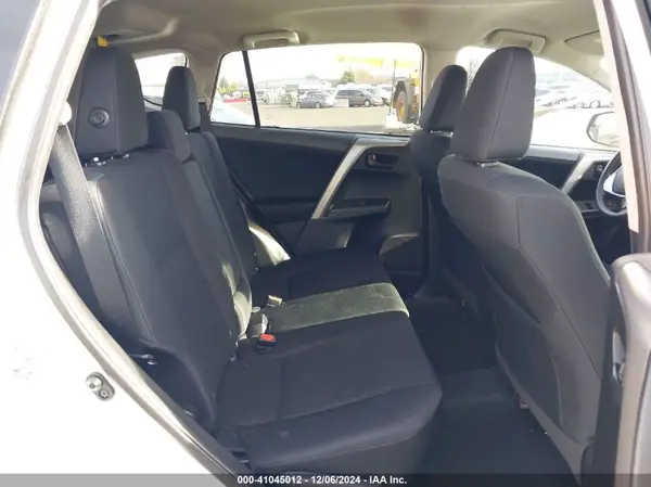 2T3BFREV8HW540333 2017 TOYOTA RAV 4 - Image 8