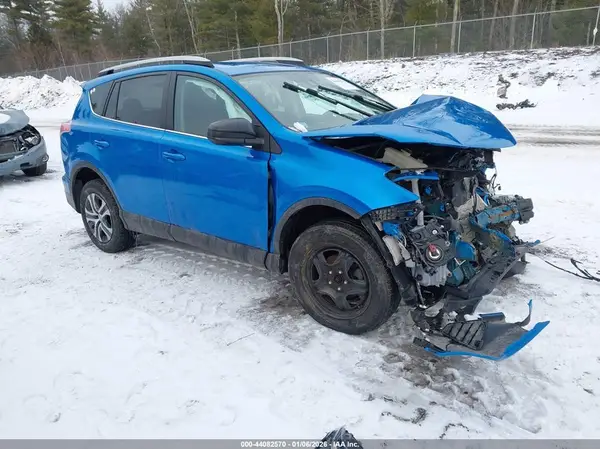 2T3BFREV8HW563952 2017 TOYOTA RAV 4 - Image 1