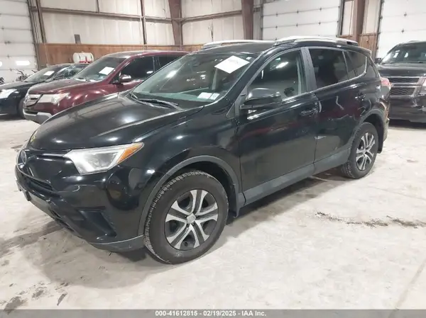 2T3BFREV8HW571887 2017 TOYOTA RAV 4 - Image 2