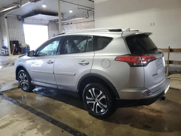 2T3BFREV8HW582453 2017 TOYOTA RAV 4 - Image 2