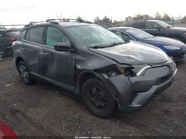 2T3BFREV8HW598765 2017 TOYOTA RAV 4 - Image 1