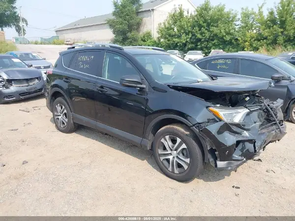 2T3BFREV8HW659404 2017 TOYOTA RAV 4 - Image 1
