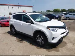 2T3BFREV8JW769651 2018 TOYOTA RAV 4