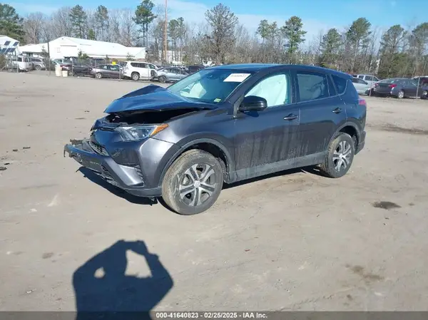 2T3BFREV8JW854358 2018 TOYOTA RAV 4 - Image 2