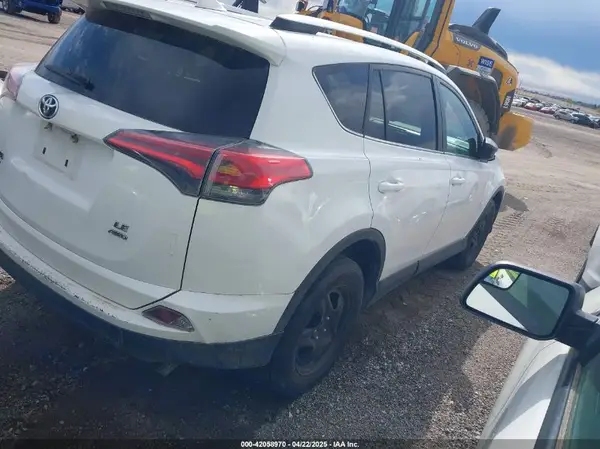 2T3BFREV9GW414156 2016 TOYOTA RAV 4 - Image 1