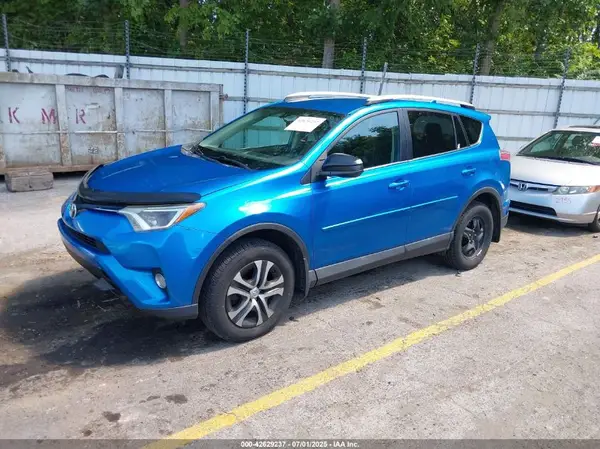 2T3BFREV9GW415680 2016 TOYOTA RAV 4 - Image 2