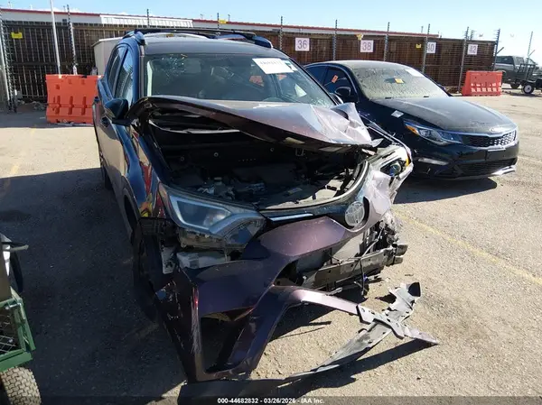 2T3BFREV9GW469884 2016 TOYOTA RAV 4 - Image 1