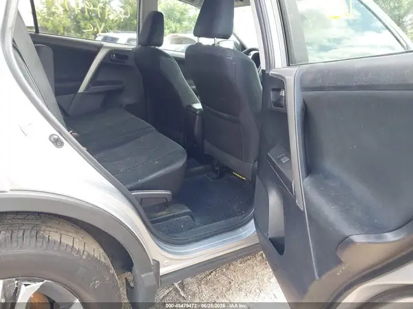 2T3BFREV9HW567086 2017 TOYOTA RAV 4 - Image 8