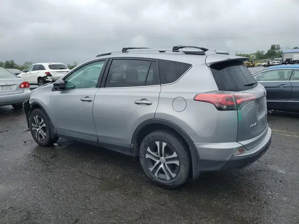 2T3BFREV9HW570439 2017 TOYOTA RAV 4 - Image 2