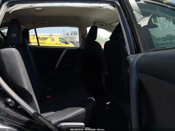 2T3BFREV9HW577228 2017 TOYOTA RAV 4 - Image 8