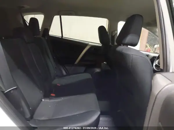2T3BFREV9HW591243 2017 TOYOTA RAV 4 - Image 8