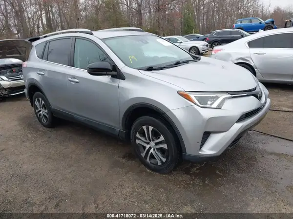 2T3BFREV9HW598791 2017 TOYOTA RAV 4 - Image 1