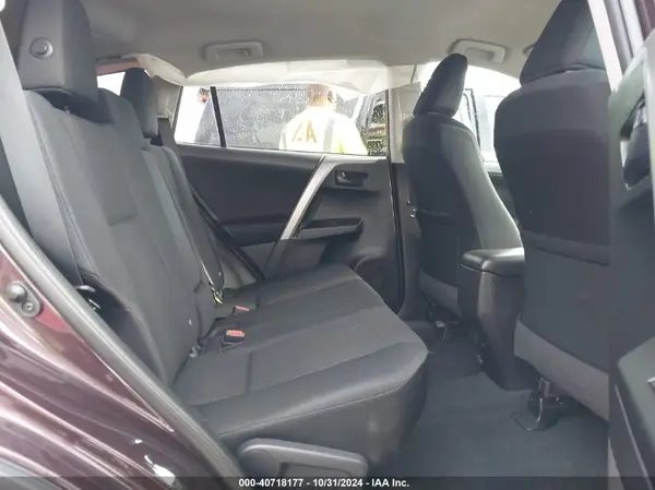 2T3BFREV9HW600006 2017 TOYOTA RAV 4 - Image 8