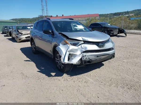 2T3BFREV9HW628565 2017 TOYOTA RAV 4 - Image 1