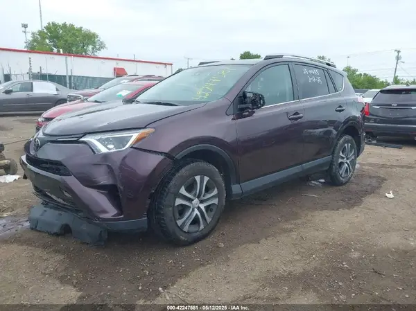 2T3BFREV9HW646757 2017 TOYOTA RAV 4 - Image 2