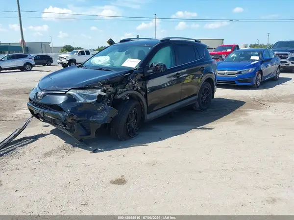 2T3BFREV9HW658147 2017 TOYOTA RAV 4 - Image 2