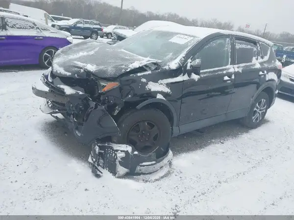 2T3BFREV9HW674574 2017 TOYOTA RAV 4 - Image 2