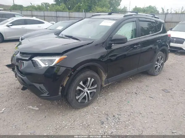 2T3BFREV9JW701570 2018 TOYOTA RAV 4 - Image 2